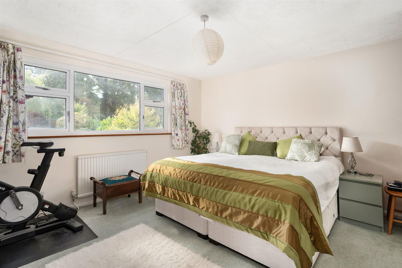 Baskerville Lane, Shiplake